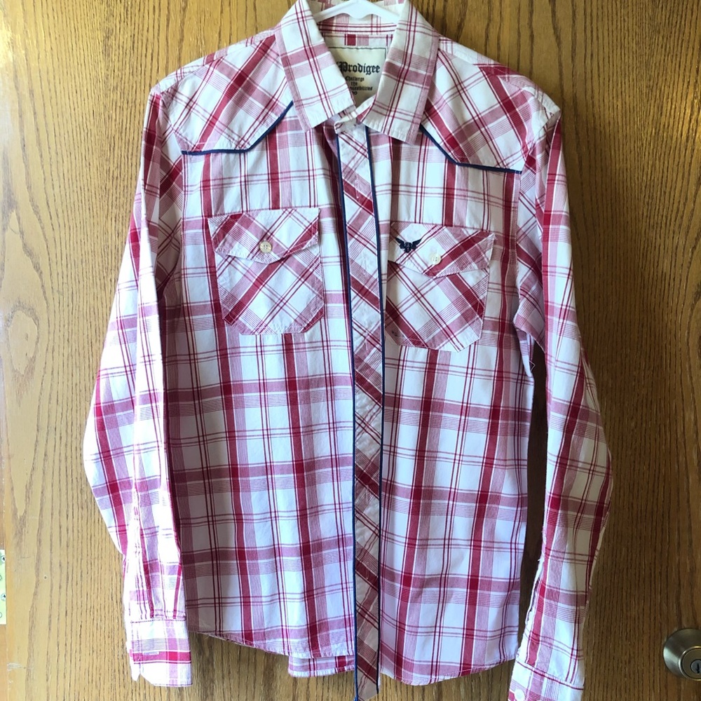 Men’s plaid shirt